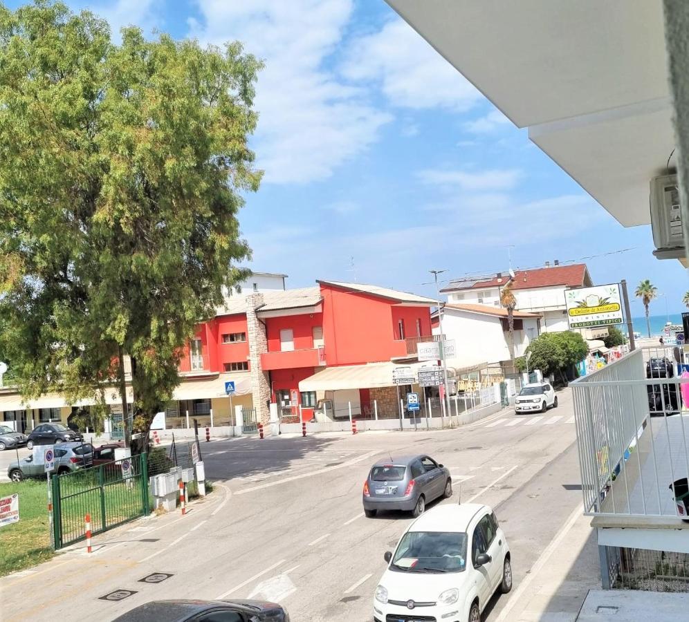 Appartamenti Smeraldo Lido di Fermo Buitenkant foto