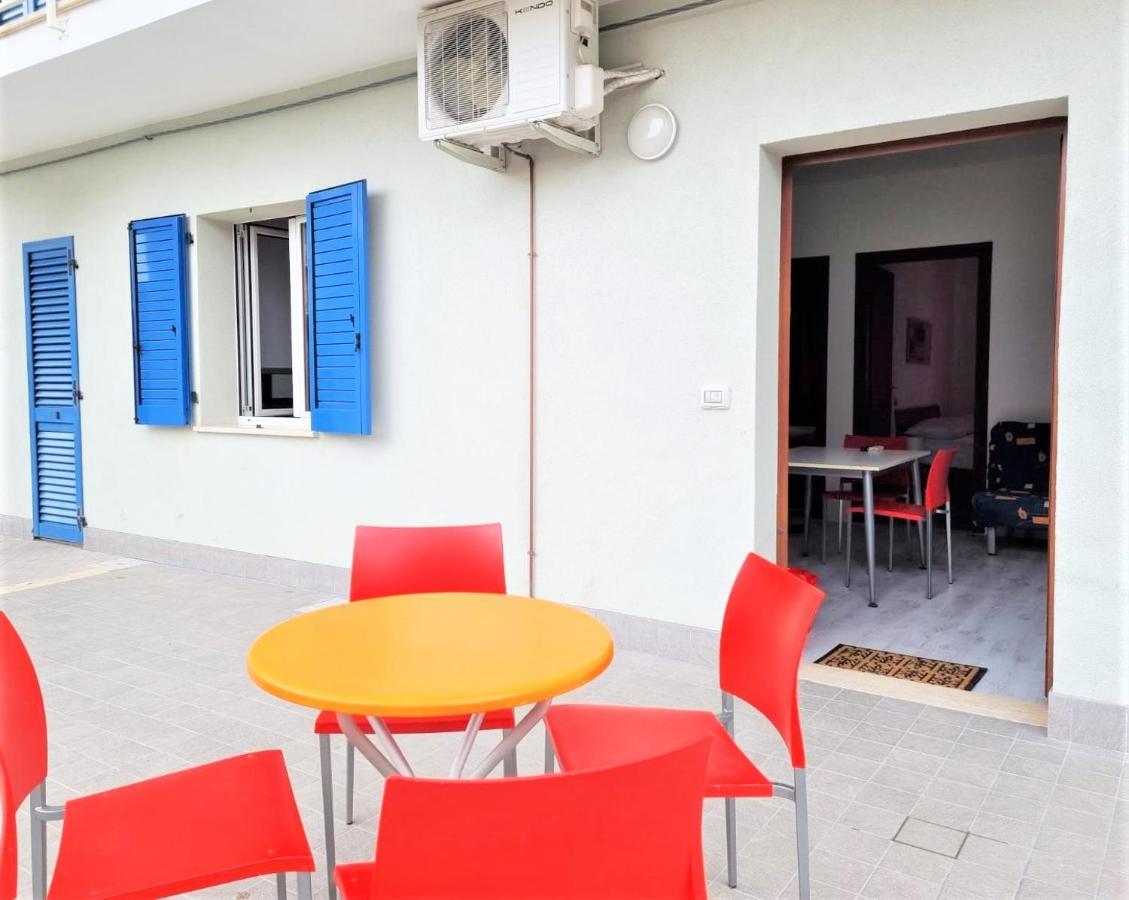 Appartamenti Smeraldo Lido di Fermo Buitenkant foto